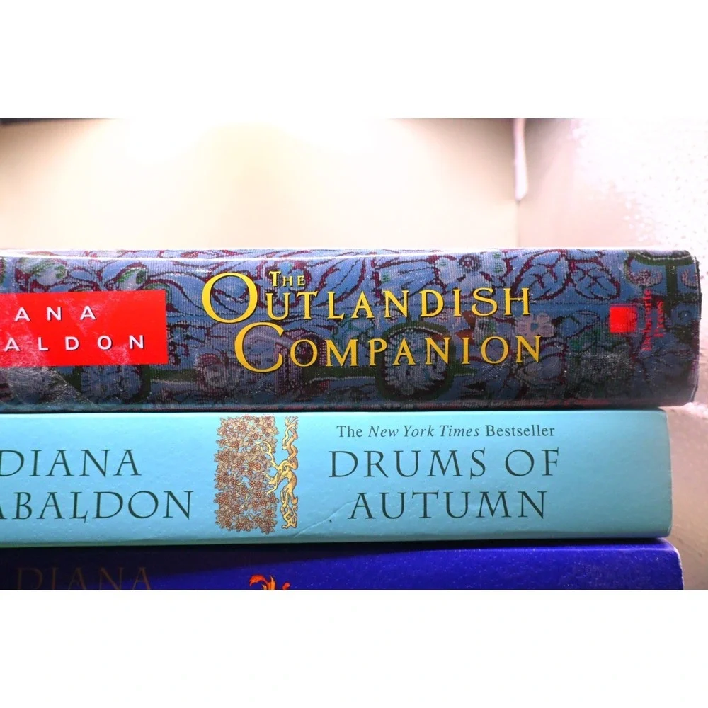 Diana Gabaldon Outlander Book Lot 8 HC PB Dragonfly Voyager Companion Set